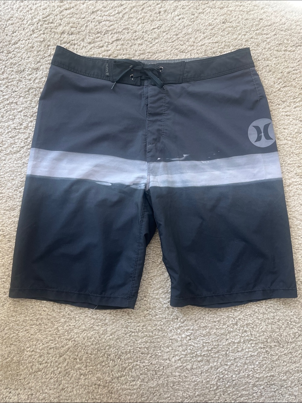 Hurley Phantom boardshorts size 29